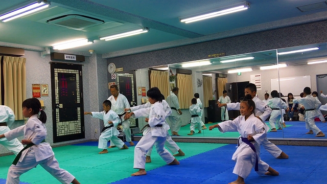 香川政夫師範の実兄の香川政義師範の空手道場　shotokan osaka karate kagawa masayoshi 　大阪府八尾市　東成区　大阪市　伝統流派　松濤館流　松涛連盟　