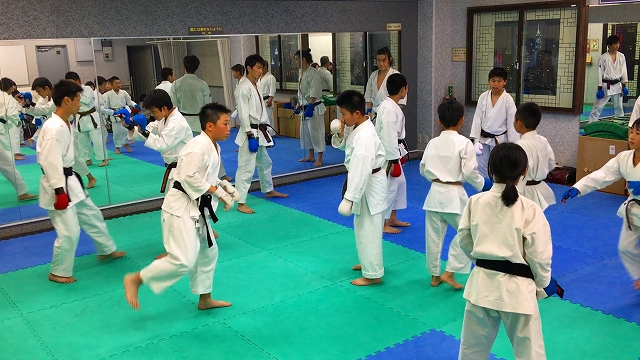 香川政夫師範の実兄の香川政義師範の空手道場　shotokan osaka karate kagawa masayoshi 　大阪府八尾市　東成区　大阪市　伝統流派　松濤館流　松涛連盟　
