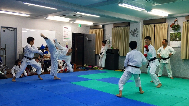 香川政夫師範の実兄の香川政義師範の空手道場　shotokan osaka karate kagawa masayoshi 　大阪府八尾市　東成区　大阪市　伝統流派　松濤館流　松涛連盟　 kagawa masayoshi
