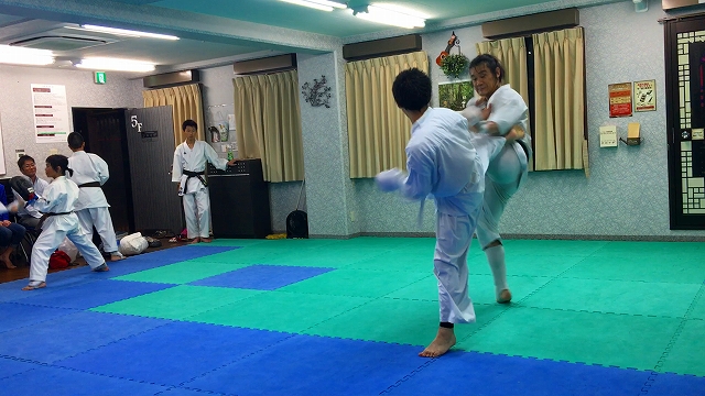 香川政夫師範の実兄の香川政義師範の空手道場　shotokan osaka karate kagawa masayoshi 　大阪府八尾市　東成区　大阪市　伝統流派　松濤館流　松涛連盟　 kagawa masayoshi