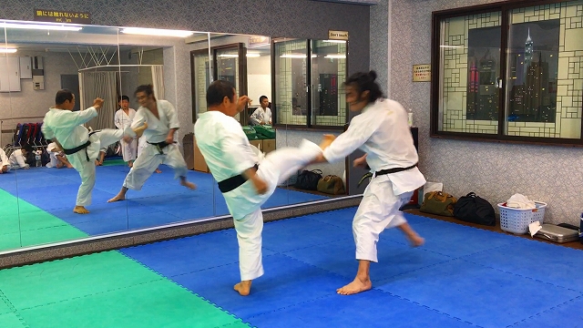 香川政夫師範の実兄の香川政義師範の空手道場　shotokan osaka karate kagawa masayoshi 　大阪府八尾市　東成区　大阪市　伝統流派　松濤館流　松涛連盟　 kagawa masayoshi