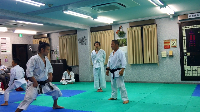 香川政夫師範の実兄の香川政義師範の空手道場　shotokan osaka karate kagawa masayoshi 　大阪府八尾市　東成区　大阪市　伝統流派　松濤館流　松涛連盟　 kagawa masayoshi