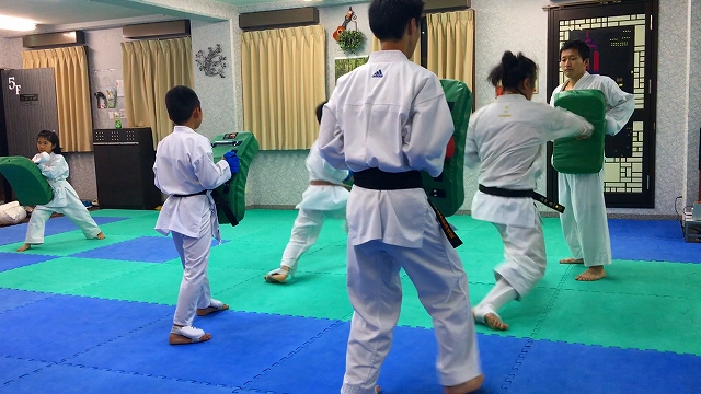 香川政夫師範の実兄の香川政義師範の空手道場　shotokan osaka karate kagawa masayoshi 　大阪府八尾市　東成区　大阪市　伝統流派　松濤館流　松涛連盟　 kagawa masayoshi